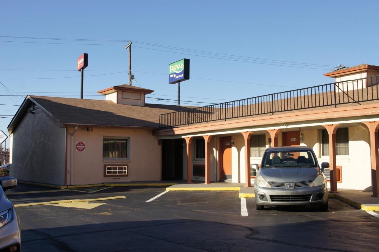 Royalinn & Suites Burlington Exterior photo